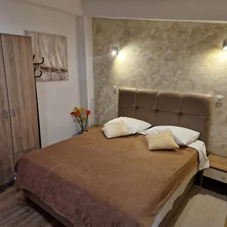 Bed & Breakfast The Garden &