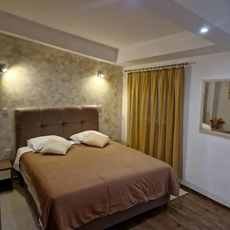 The Garden & Bed & Breakfast