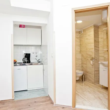 The Garden & Couette-café 3*