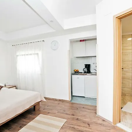 The Garden & Bed & Breakfast 3*