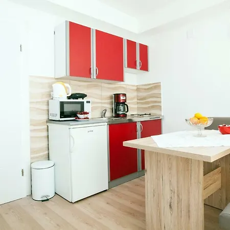 فندق مبيت وإفطار The Garden & سبليت